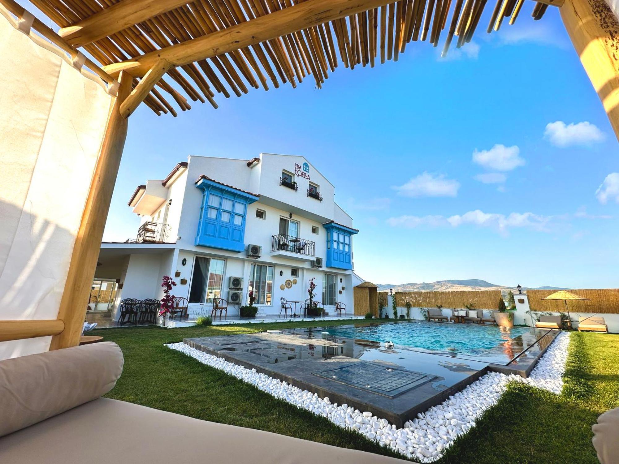 Egella Hotel